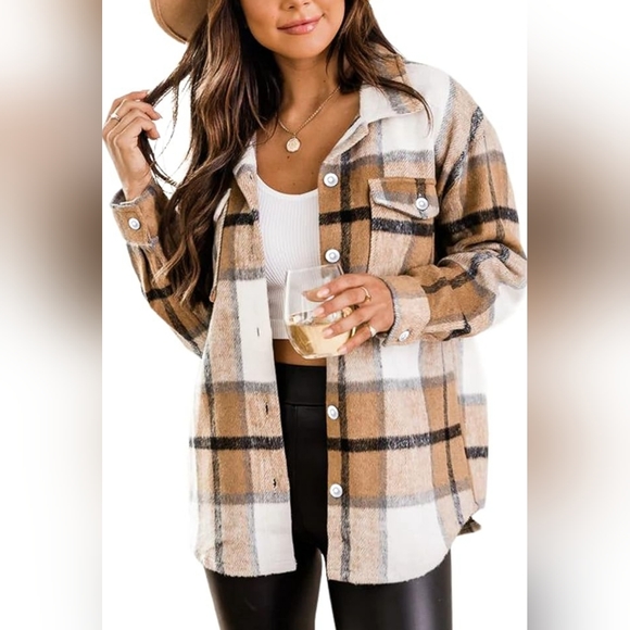 Medium shacket - Picture 1 of 2